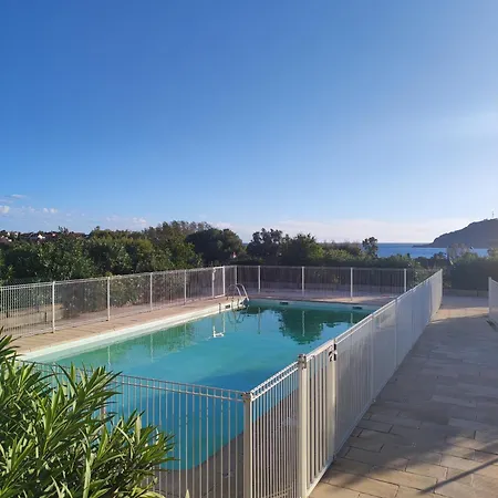 Joli Avec Jardin Dans Avec Piscines Apartament *